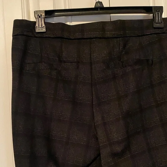 Wit & Wisdom Black Cropped Pants - Picture 4 of 7